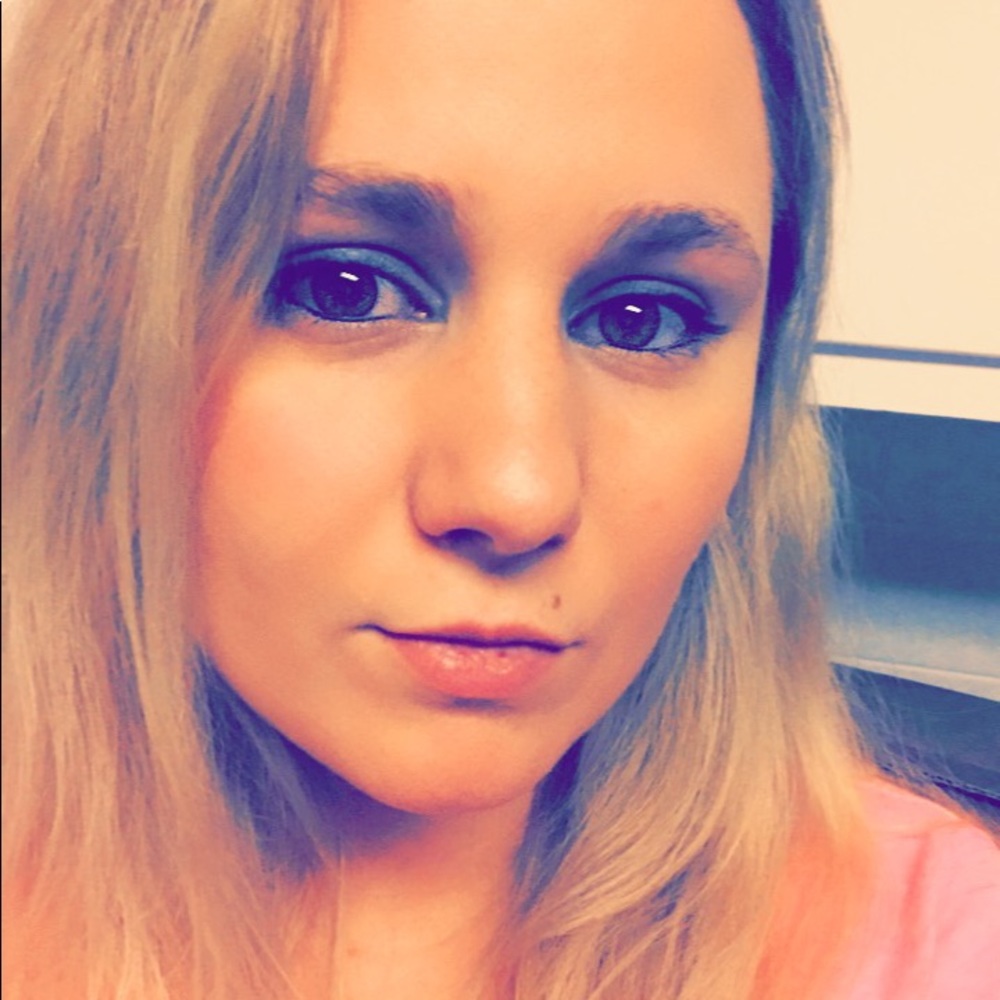 Meet your Posher, Sara